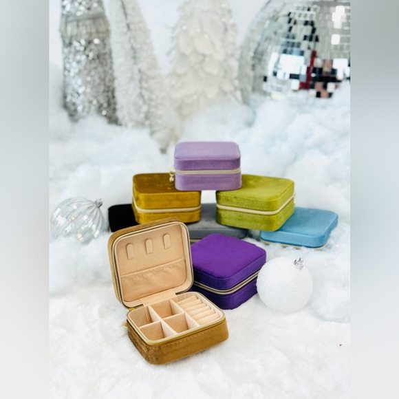 Velveteen Mini Travel Jewelry Box *NEW* - Picture 4 of 4